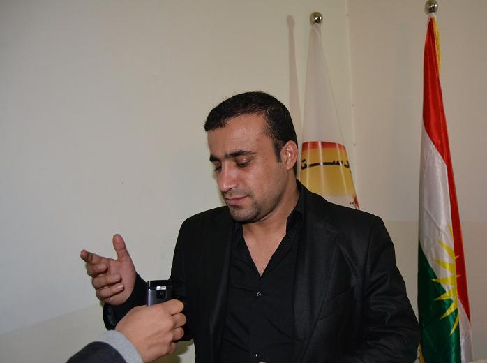 ئاهورا هەورامی ڕاوێژکاری سەرۆکی پارتی سەربەستیی کوردستان لە سەر دەرچوونی ئەندامێک لە ڕیزەکانی پارتی سەربەستی  لێدوانێک دەدات بە میدیا کوردییەکان. 