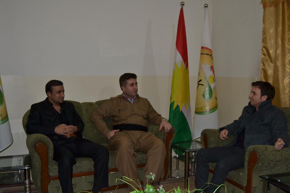 هونەرمەند پەیوەند جاف سەردانی پارتی سەربەستیی کوردستانی کرد. 