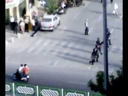 بە پەلە : لە سنە خۆپێشاندانەو  دەیان کەس و کوژراو بریندار هەیە.