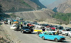 گه&zwnj;رده&zwnj;نه&zwnj;ی قڵاچه&zwnj;ی نێوان ئیلام و کرماشان ڕۆژانی شه&zwnj;ممه&zwnj; و یه&zwnj;کشه&zwnj;ممه&zwnj; داده&zwnj;خرێت.