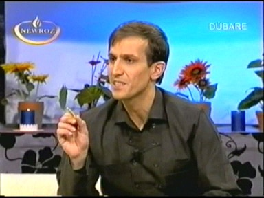 چاوپێکه&zwnj;وتنێکی ته&zwnj;له&zwnj;فیزیۆنی  ئه&zwnj;ندامێکی سه&zwnj;رکردایه&zwnj;تی پارتی سه&zwnj;ربه&zwnj;ستیی کوردستان له&zwnj; ئوروپا، ده&zwnj;بێته&zwnj; هۆی توڕه&zwnj;یی ده&zwnj;زگای زانیاری(اطلاعات) ی سه&zwnj;رده&zwnj;شت.