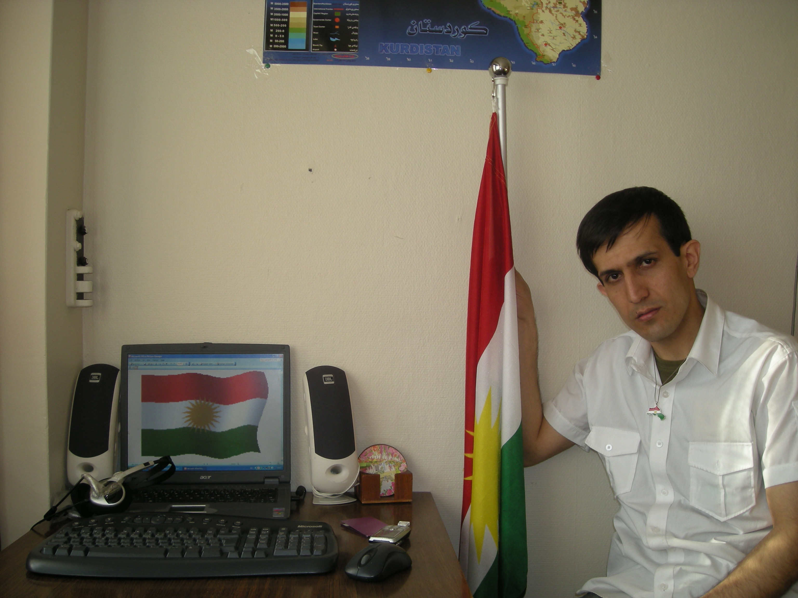 هێزی عه&zwnj;داڵه&zwnj;ت یان هێزی جنایه&zwnj;ت                                                                                                                                                                       هێزی عه&zwnj;داڵه&zwnj;ت یان هێزی جنایه&zwnj;ت   .   به&zwnj;شی سێهه&zwnj;م                                                                                        