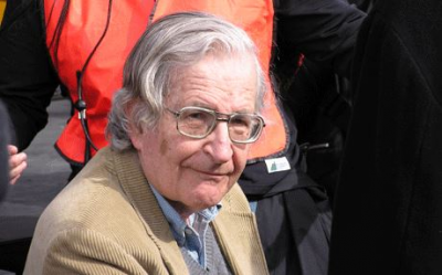 نوام چۆمسکی بۆ کورد: کارێکی باشتان کرد چوونە کەرکووک