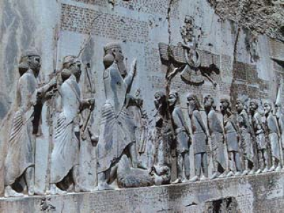 ناسناوی شازادەی نیشتمانی شێعرە&zwnj;کان بەخشرایە کچێکی کرماشانی